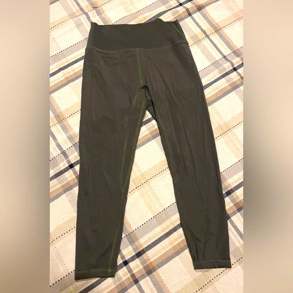 ZYIA 3/4 length workout pants